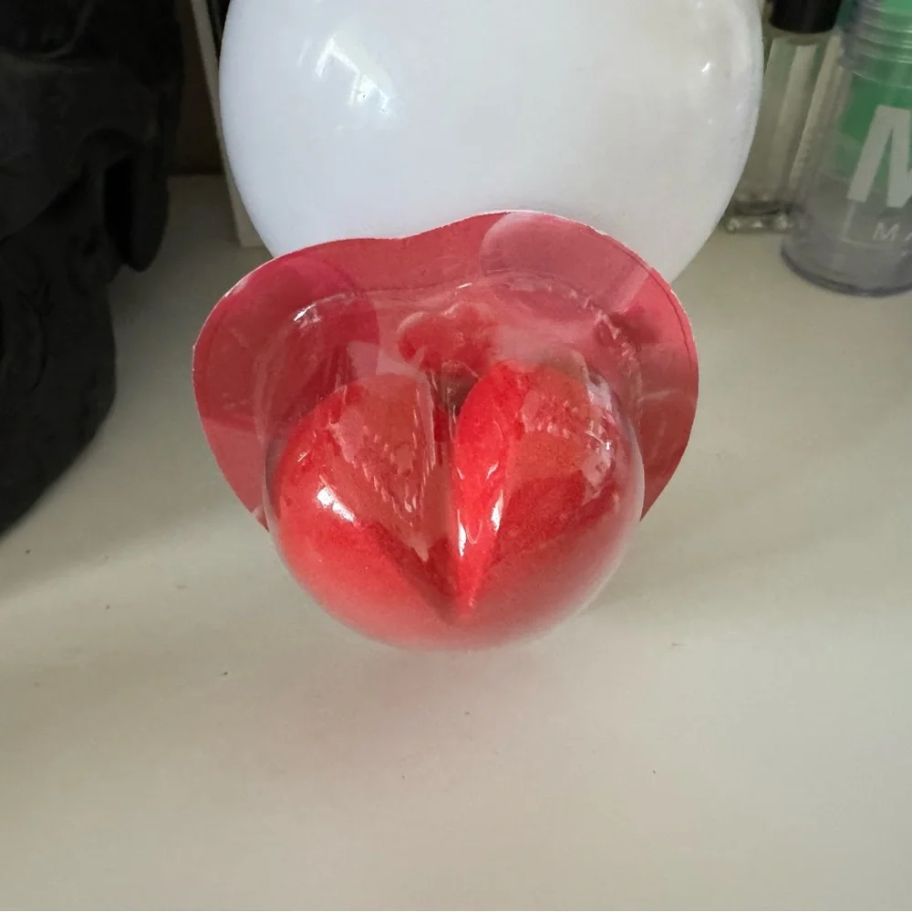 ColourPop Color-Changing Heart Blender Sponge